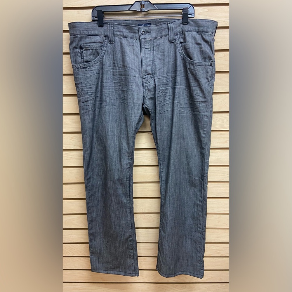 ARMANI JEANS MEN FASHIONABLE JEANS SIZE 40 INSEAM 30